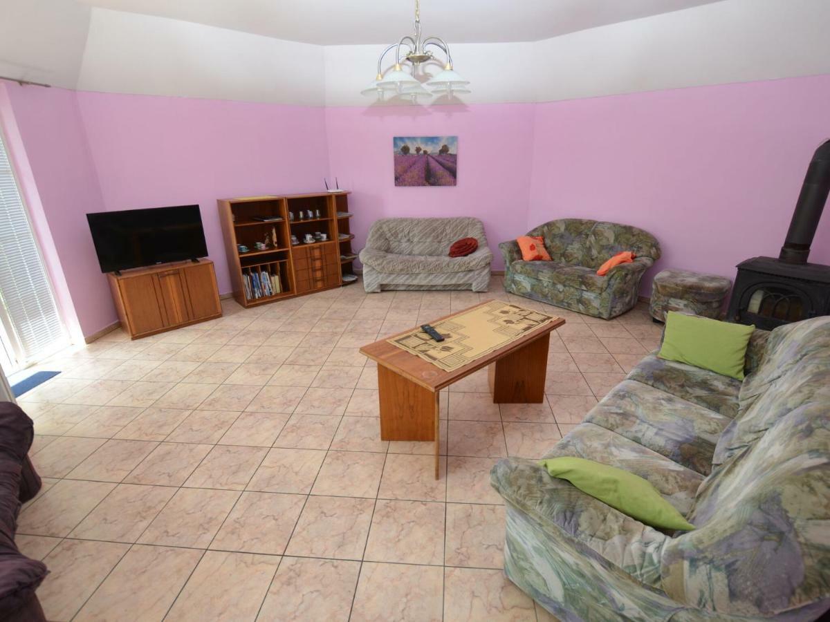 Comfortable Detached House With Large Garden Βίλα Klokoci Εξωτερικό φωτογραφία